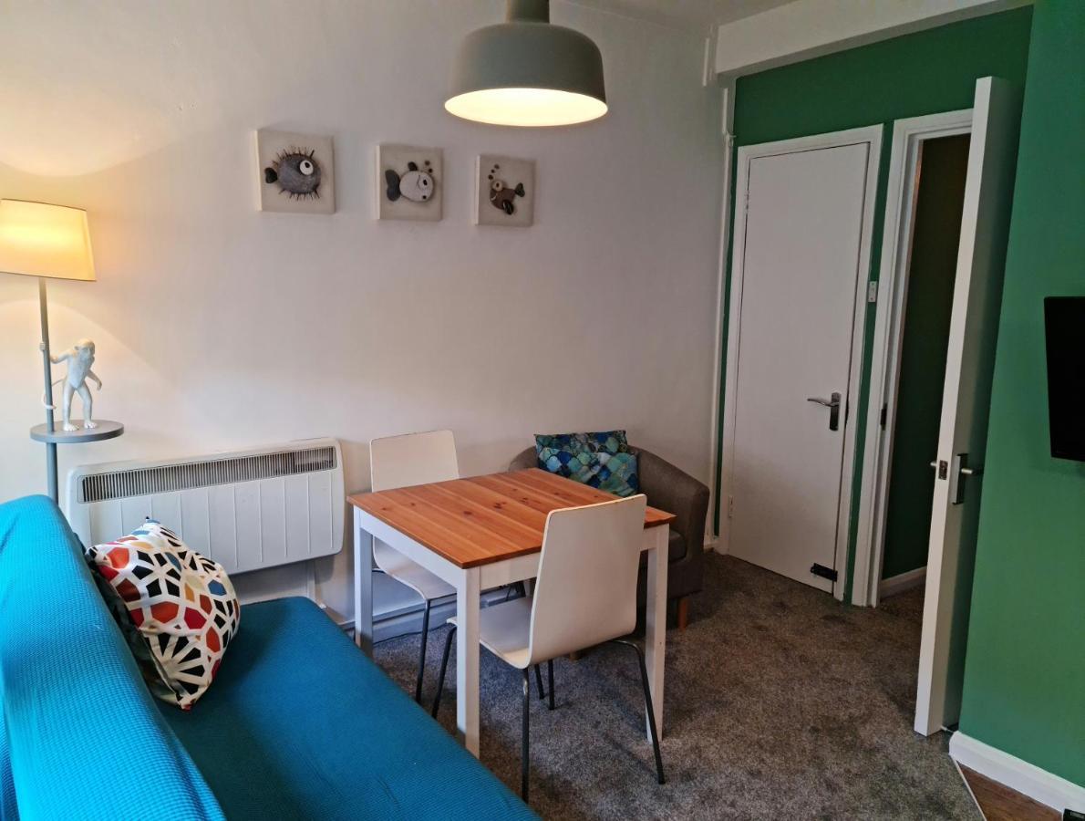 Elegant 1-Bedroom Apartment In Camden Town Лондон Екстер'єр фото